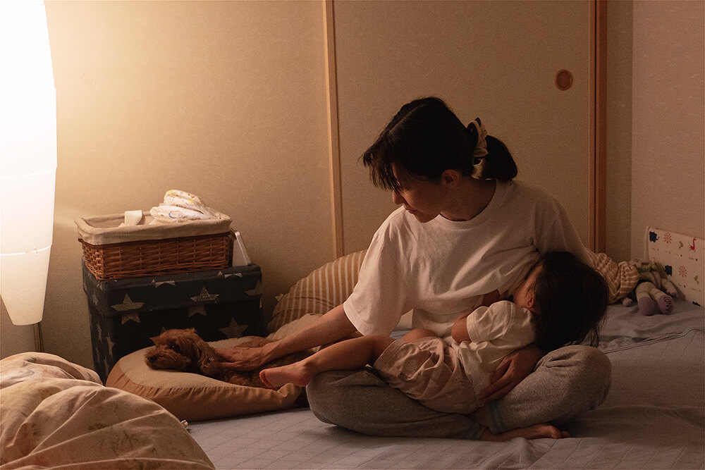 「かぞくのねかしつけ」