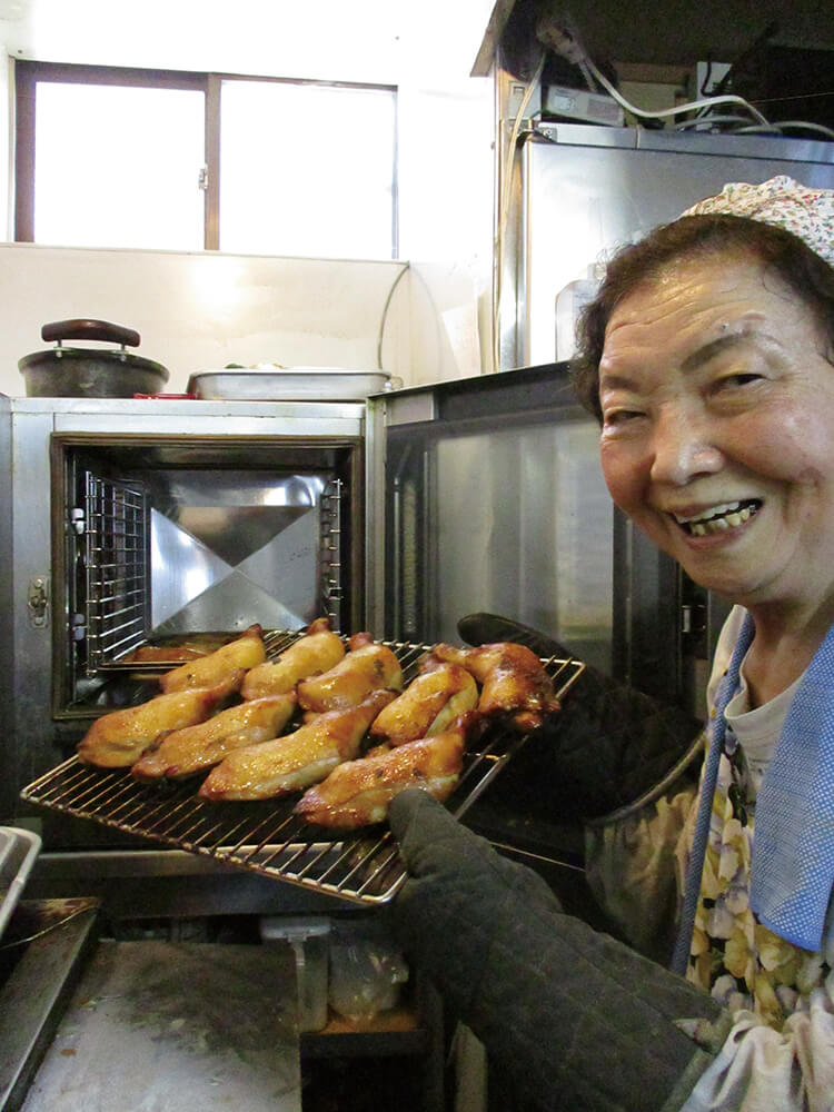 「ばあちゃん自慢の「焼きレッグ」」