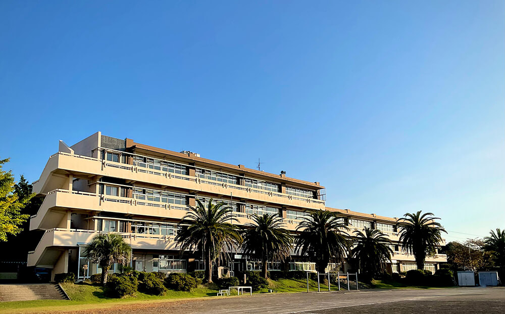 伊東市立対島中学校