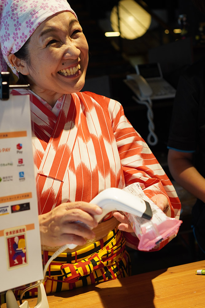 「演芸館のマスコットガール！」