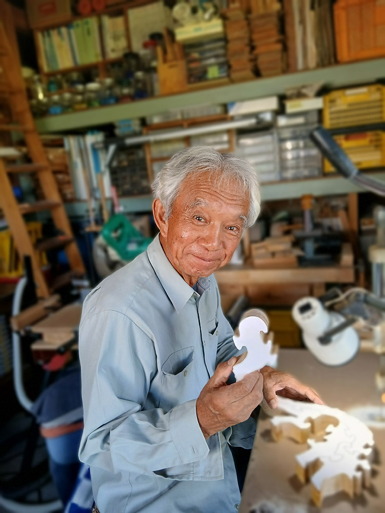 「木のおもちゃ職人」