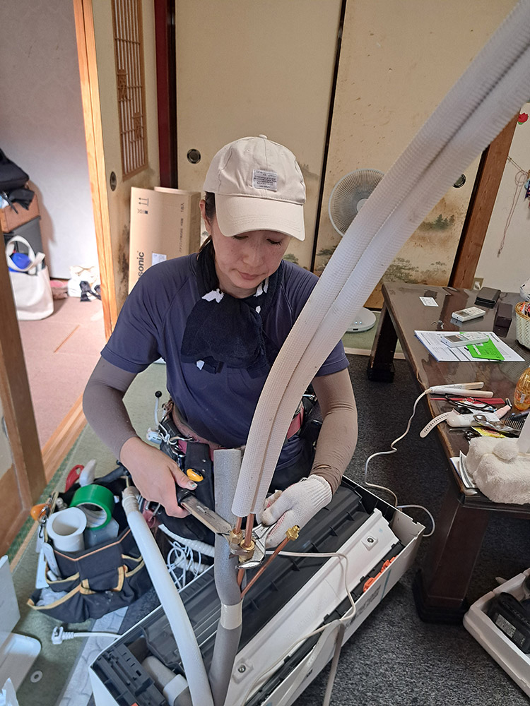 「電気工事士の母」