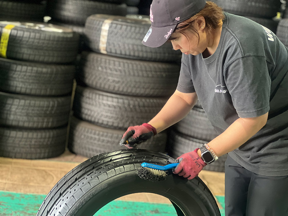 「命を乗せるタイヤ、一本一本丁寧に」